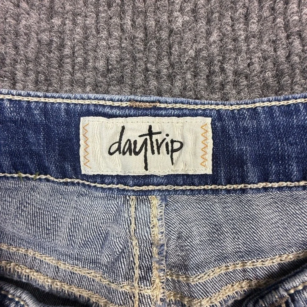 Daytrip Virgo Womens Size 29 Light Wash Crop Denim Jeans DBK1509 Stretch